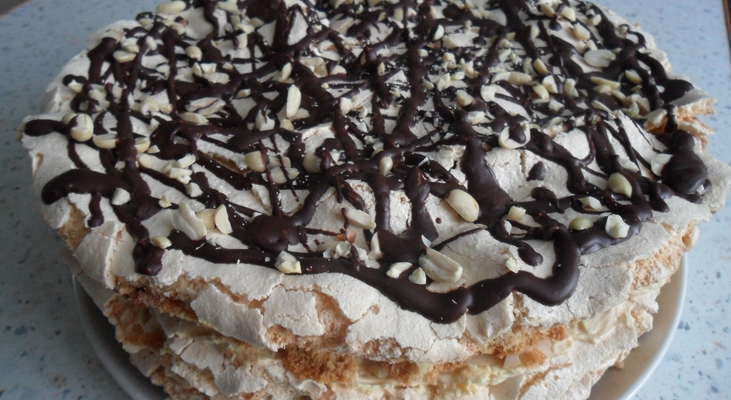 Торт "Сникерс"