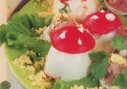 Рецепт: Фаршированные «грибочки»