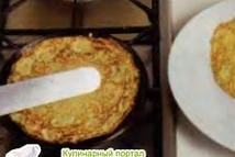 Шаг 6: Дайте поджариться блину с другой …