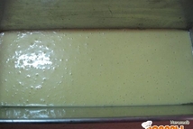 Шаг 4: Получившиеся тесто перельем в форму …