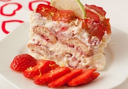 Рецепт: Торт Тирамису (клубничный)