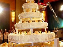 Самый большой торт весит 59 тонн