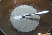 Шаг 1: Молоко и воду нагреть до …