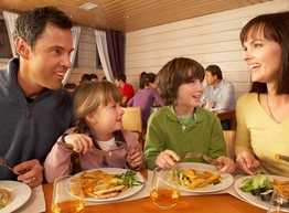 Статья: Как построить режим питания в отпуске?