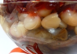 Рецепт: Салат "Фантазия на свекольную тему"