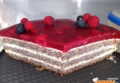 Торт "Маковый с заварным кремом и малиной"