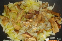 Шаг 1: В литре теплой воды замочить …