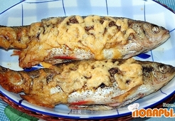 Голавль, запеченный с сыром