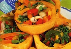 Кабачки с овощной смесью