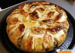 Рецепт: Полупирог из мясного фарша с яйцами