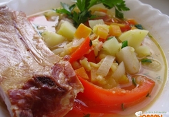 Чечевичный суп с копченостью