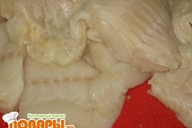 Шаг 3: Солим его, добавляем перец Режем …