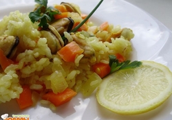 Рецепт: Рис с замороженными мидиями и овощами